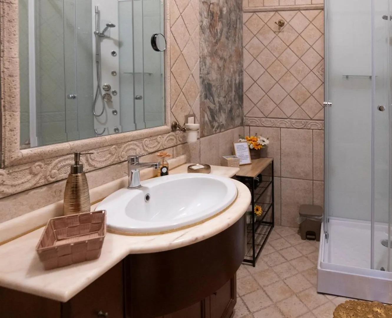 Interno 6 Apartment Rome Italy